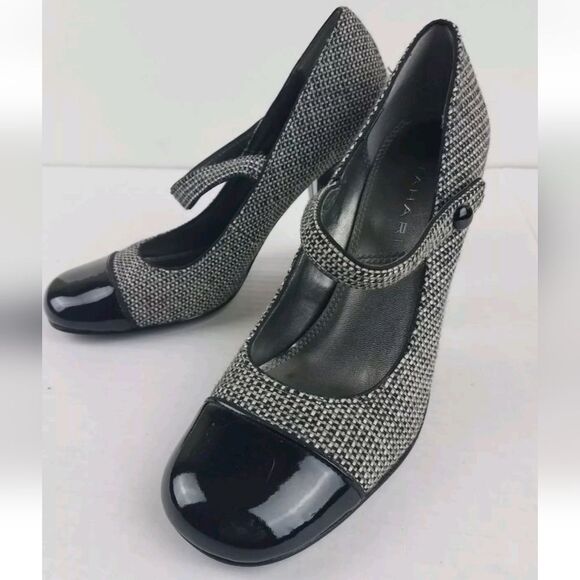 Tahari Mary Jane Hoodstooth Pattern Leather 4" heel. Size 9.5 - Picture 2 of 7